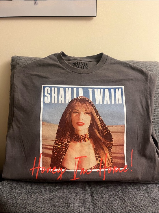 Shania Twain Tops - Shania Twain T-shirt